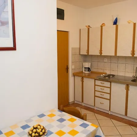 Lejlighed Estella Srima