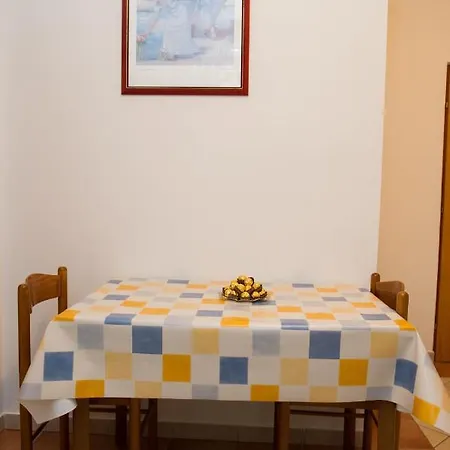 Estella *
